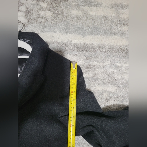 Bradleyjons Black Double-Breasted Pea Coat with Wide Lapels Shell. 60%wool - Picture 13 of 13